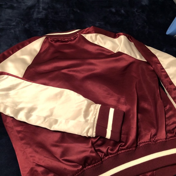 Maroon bomber jacket. - Picture 6 of 7